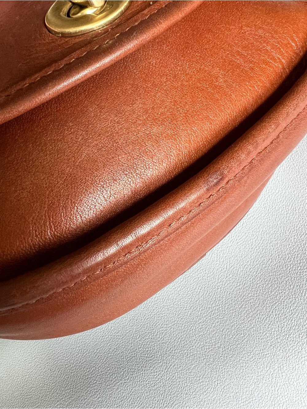 Vintage Coach British Tan Watson Leather Crossbody Bag Style # 9981 - Picture 7 of 16